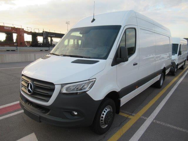 Mercedes-Benz 519 CDI | Hoch + Lang | Schiebetür | MBUX | LED