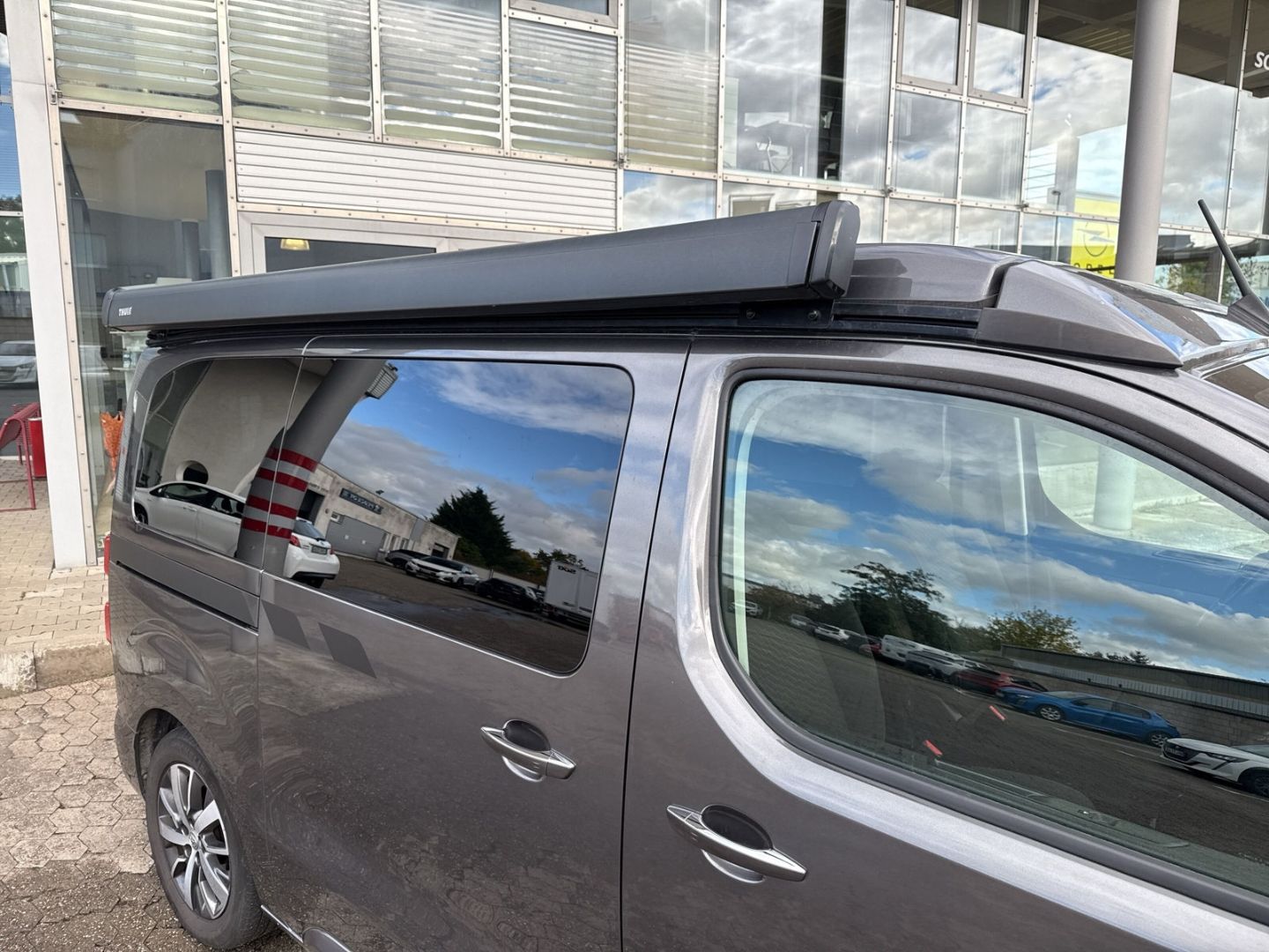 Fahrzeugabbildung Crosscamp Camper Van Flex Faltdach HUD StandHZG AHK-abnehm