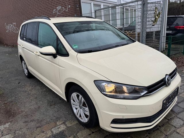 Volkswagen Touran, Navi, sehr gepflegt