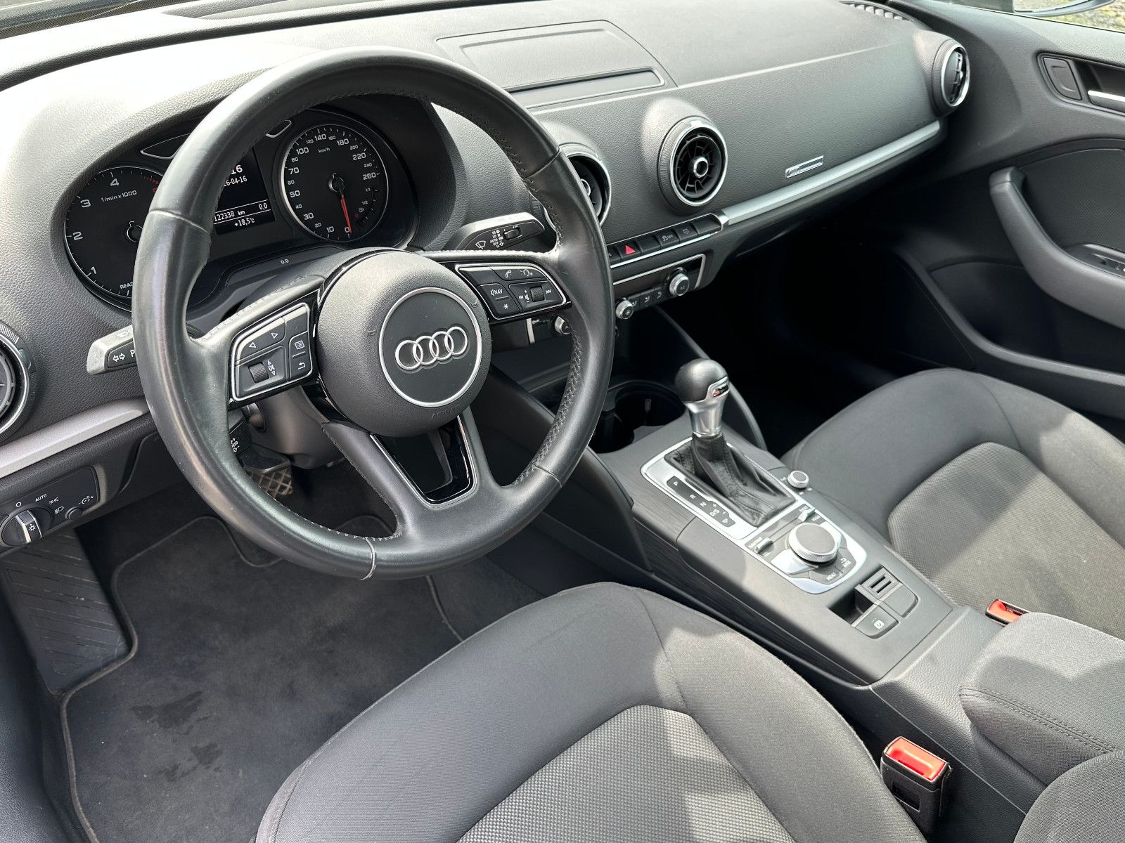 Audi A3 Sportback 30 TDI*AUTOMATIK*NAVI*PDC* foto 11