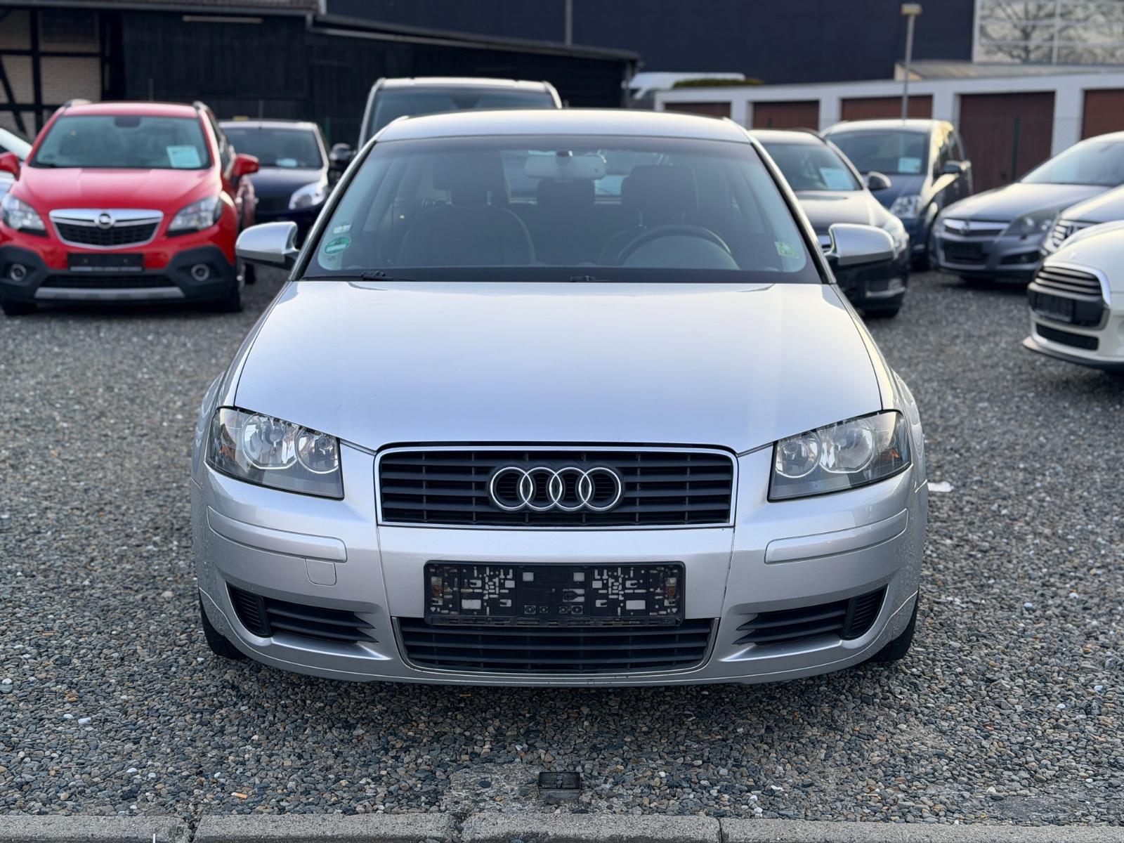 Audi A3 1.6 Ambiente/Shz/Tempomat