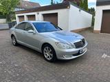 Mercedes-Benz S 320 CDI 4MATIC - - Mercedes-Benz S 320 mit Diesel-Antrieb