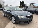 Skoda Superb 1.8 TSI DSG 118kw Combi Klima Led - Skoda Superb aus 2014 mit Benzin-Antrieb: Kombi
