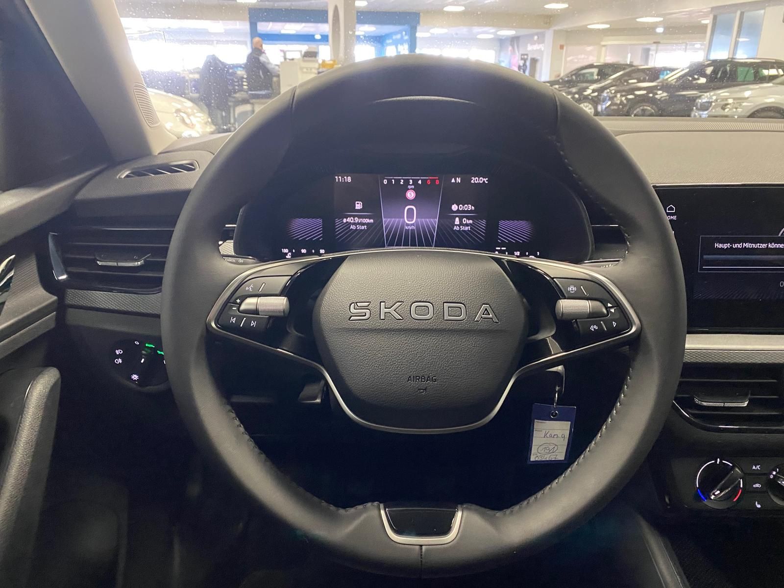 Fahrzeugabbildung SKODA Kamiq 1.0 TSI Essence+GARANTIE bis 2031+100tKM++