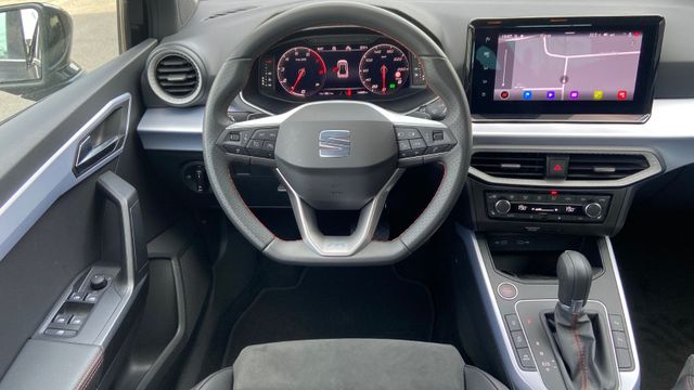 Fahrzeugabbildung Seat Arona 1.5 TSi FR Automatik , NAVI+RFK , LED