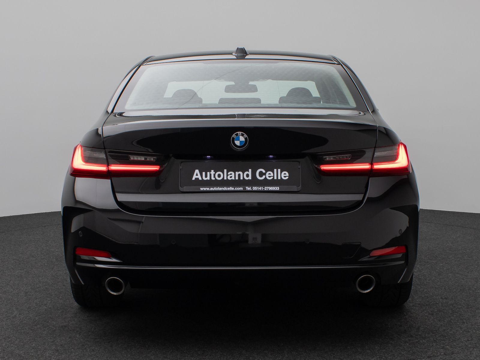 Fahrzeugabbildung BMW 318i DAB PDC Widscreen Geschwindigkeitsreg LED