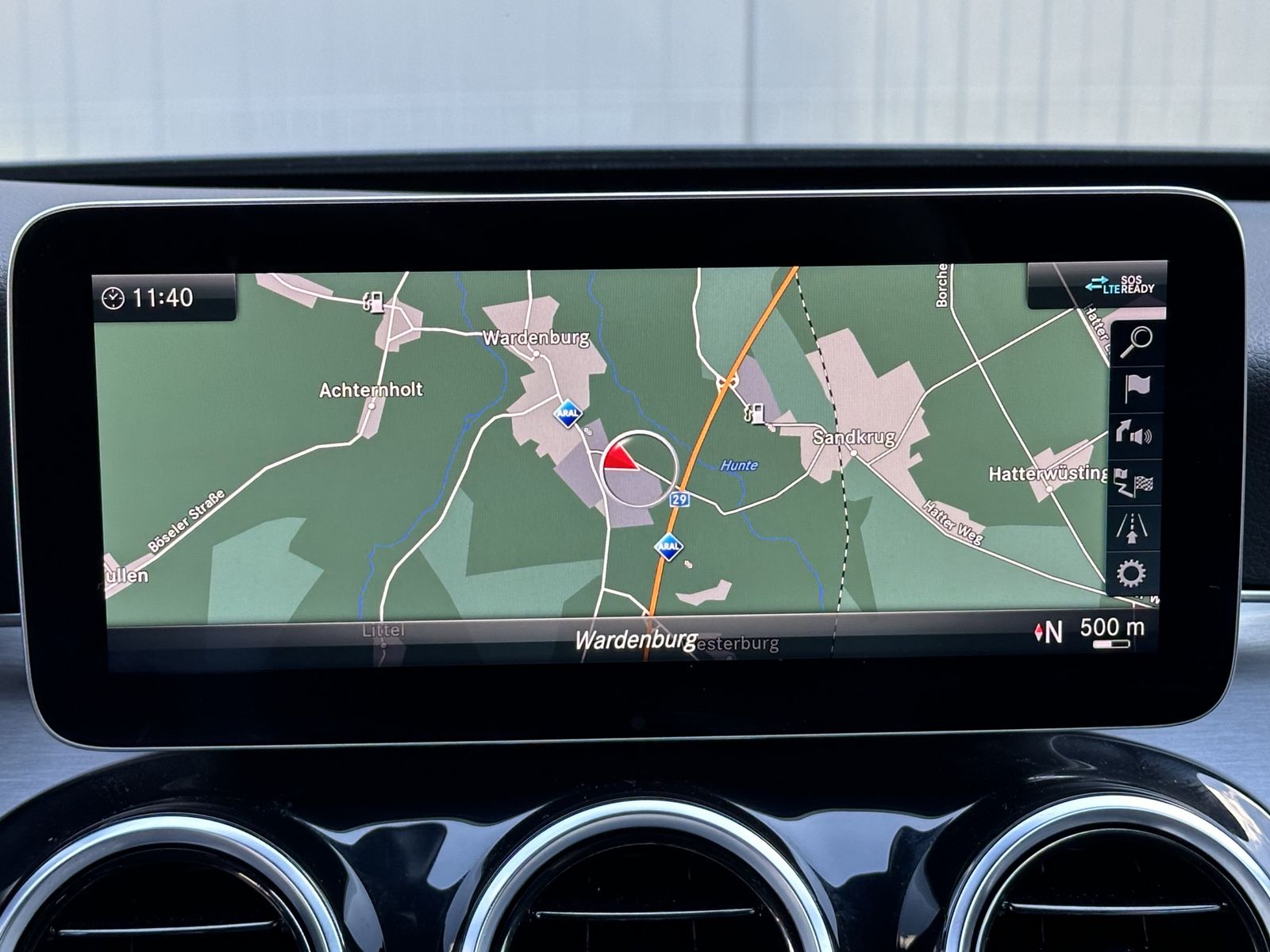 Fahrzeugabbildung Mercedes-Benz C 220d Coupé 4M AMG-Line NAV+LED+CARPLAY+19ZO+PP