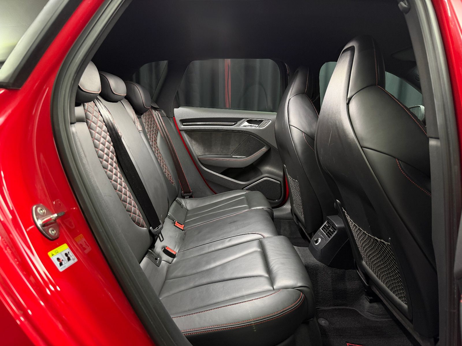 Fahrzeugabbildung Audi RS3 Sportback 2.5 TFSI|EVENTUR|BTMIRS-SITZ|B&O|