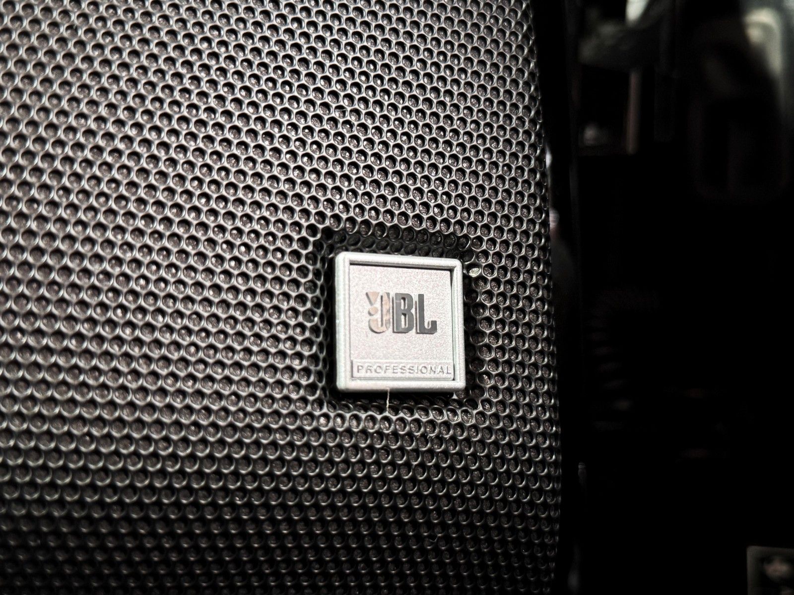 Fahrzeugabbildung Ferrari 296 GTS + Nero Extracampione + Racing Seats