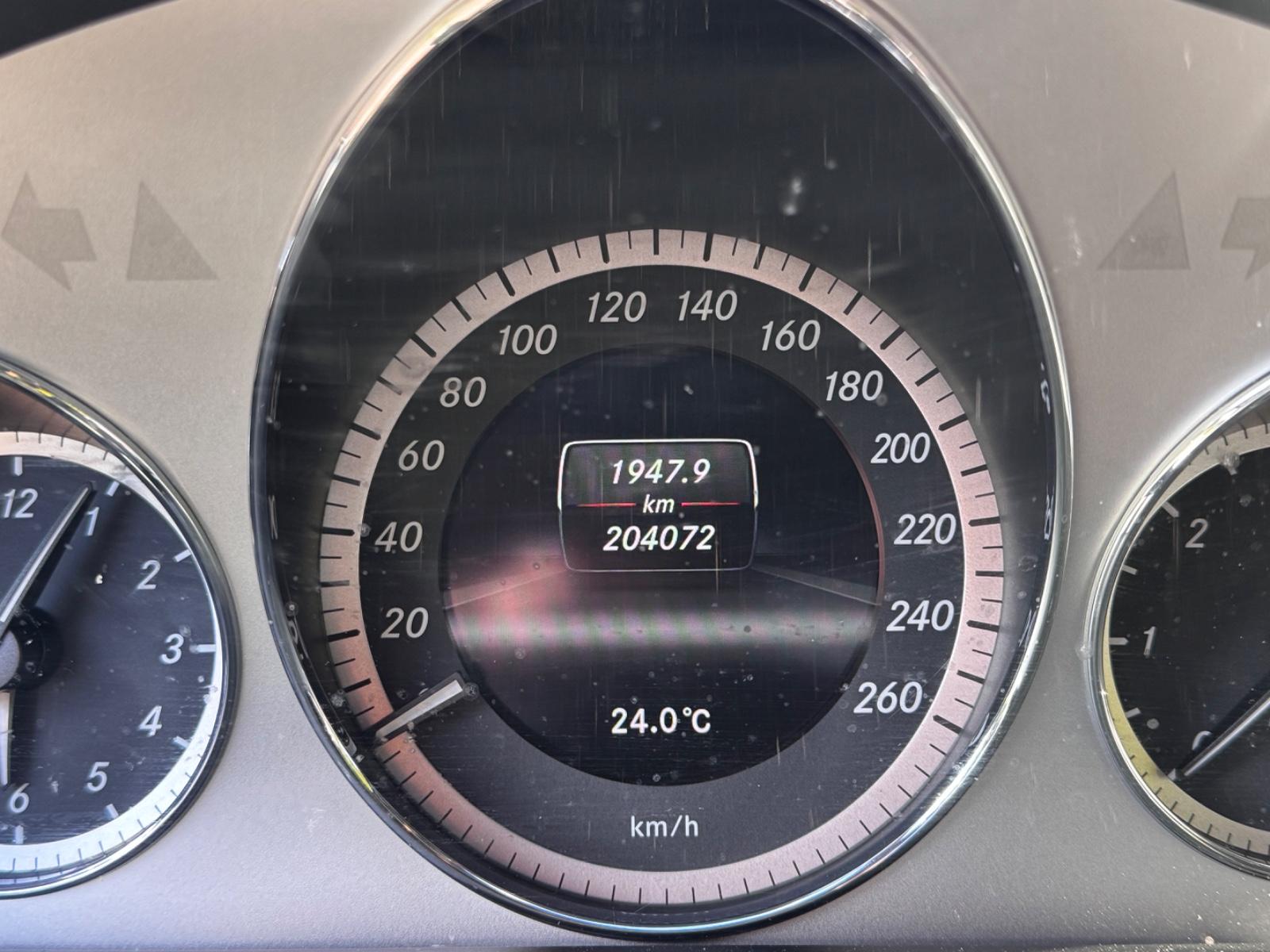Mercedes-Benz E 220 Coupé E 220 CDI Standard