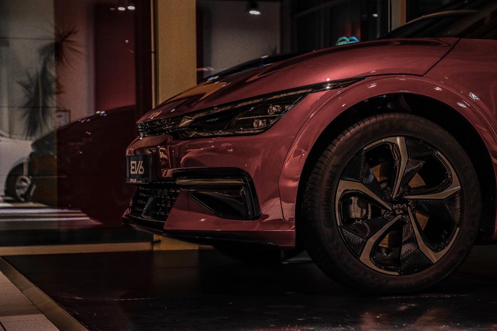 showroom-image-bottom