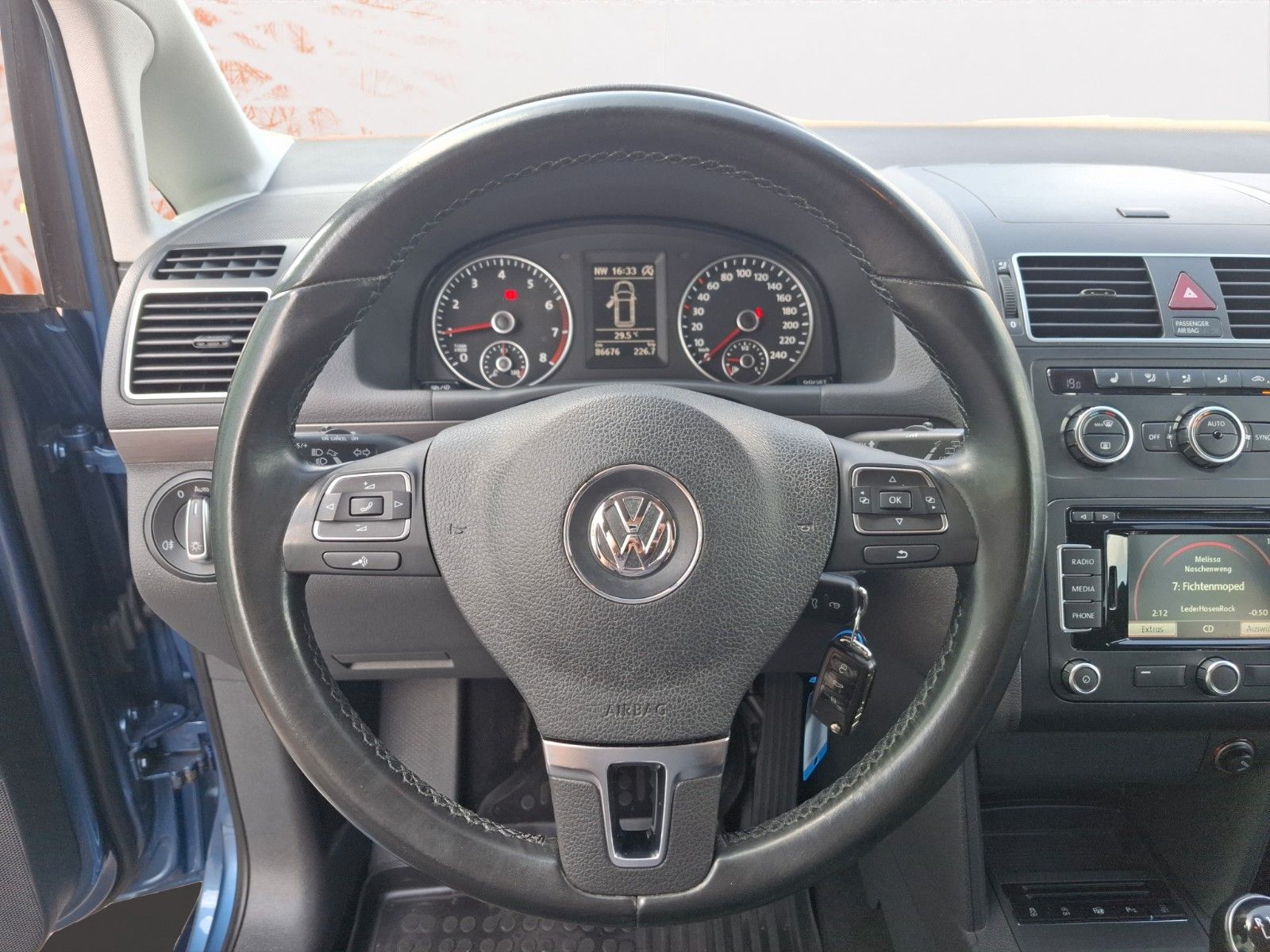 Fahrzeugabbildung Volkswagen Touran Comfortline BMT ! 7-Sitzer ! Navi ! AHK !