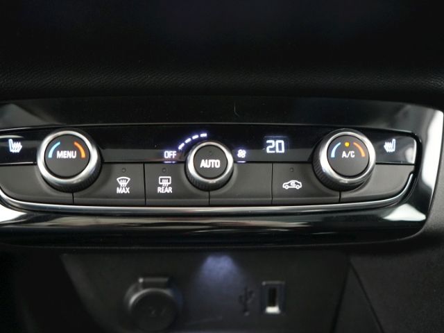 Corsa-e F EDITION 50kWH AT+LED LICHT+RÜCKFAHRKAM