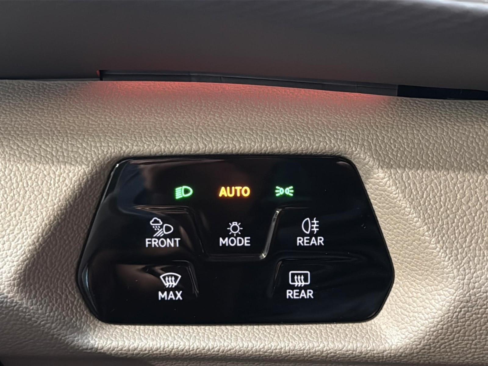 Volkswagen T7 Multivan Edition ACC Navi RFK IQ-LED 3-ZK, миниатюра 20