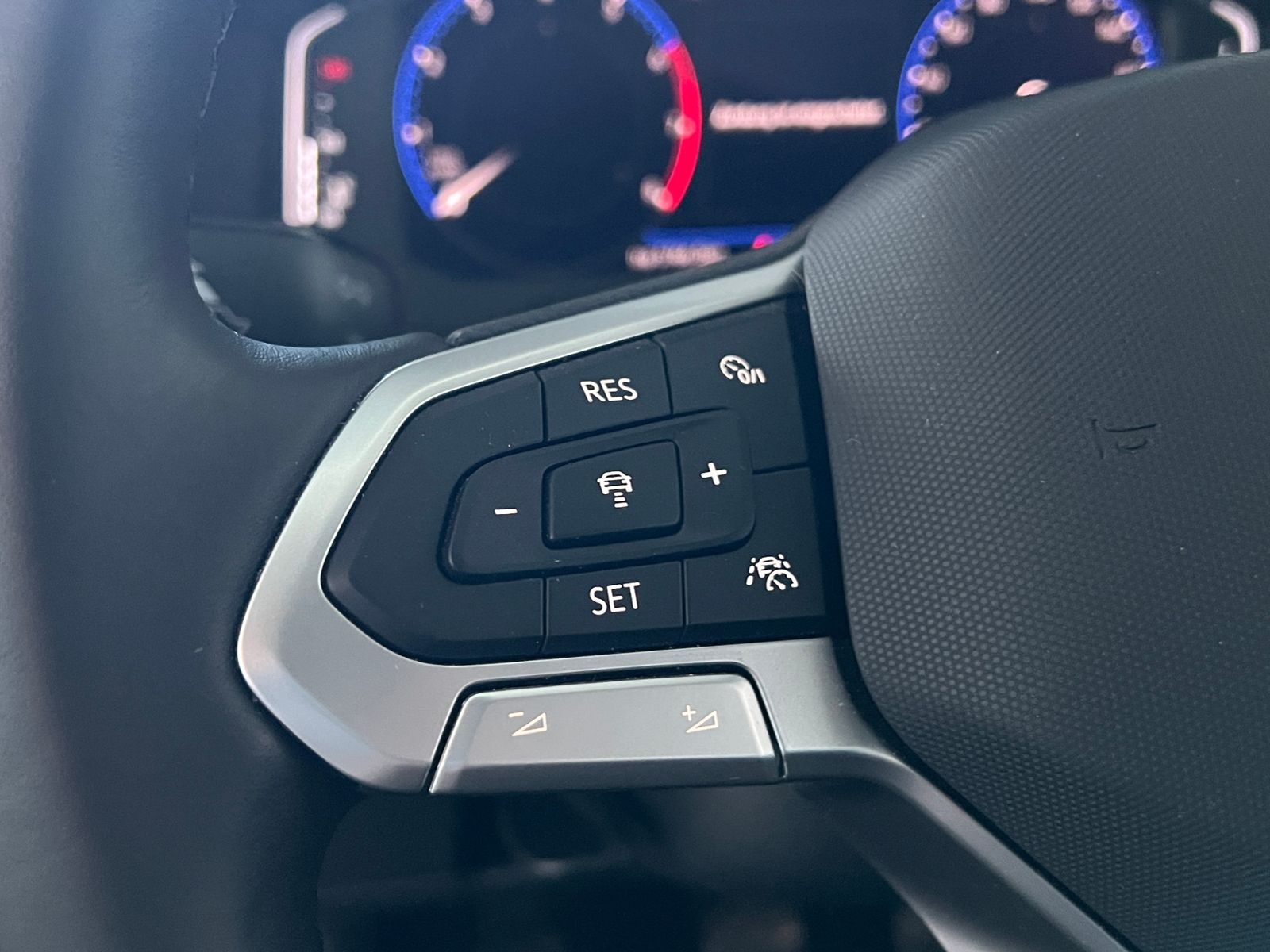 Fahrzeugabbildung Volkswagen Polo Style 1.0 TSI *IQ.Light, Kamera, App Connec