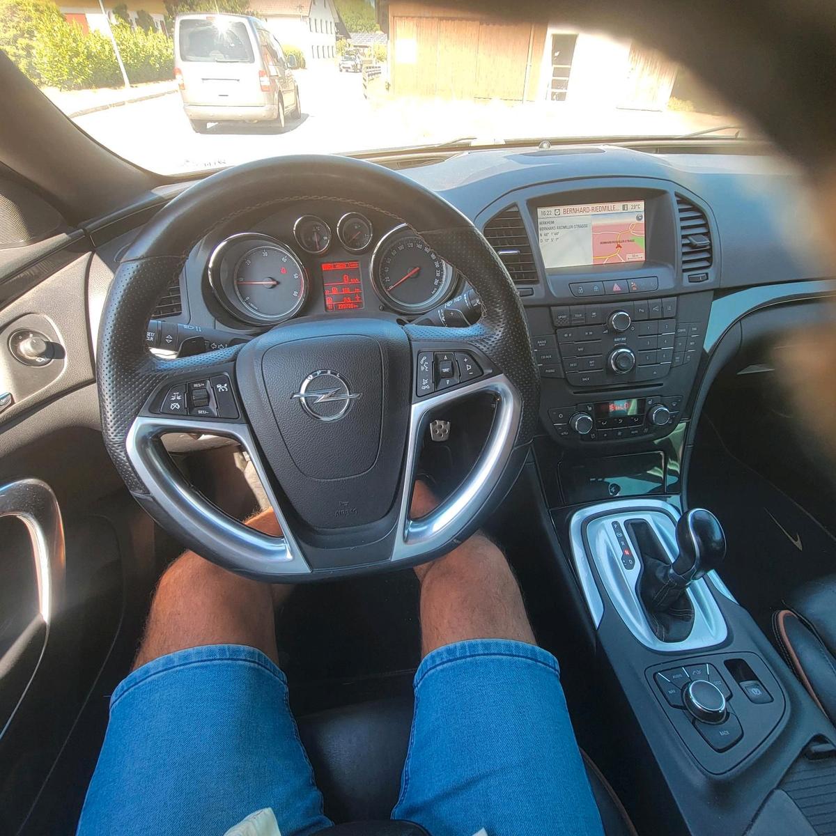 Opel Insignia 2013 — photo 13