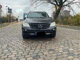 Mercedes-Benz Mercedes Benz W164 ML 350 - Mercedes-Benz ML 350 in Duisburg
