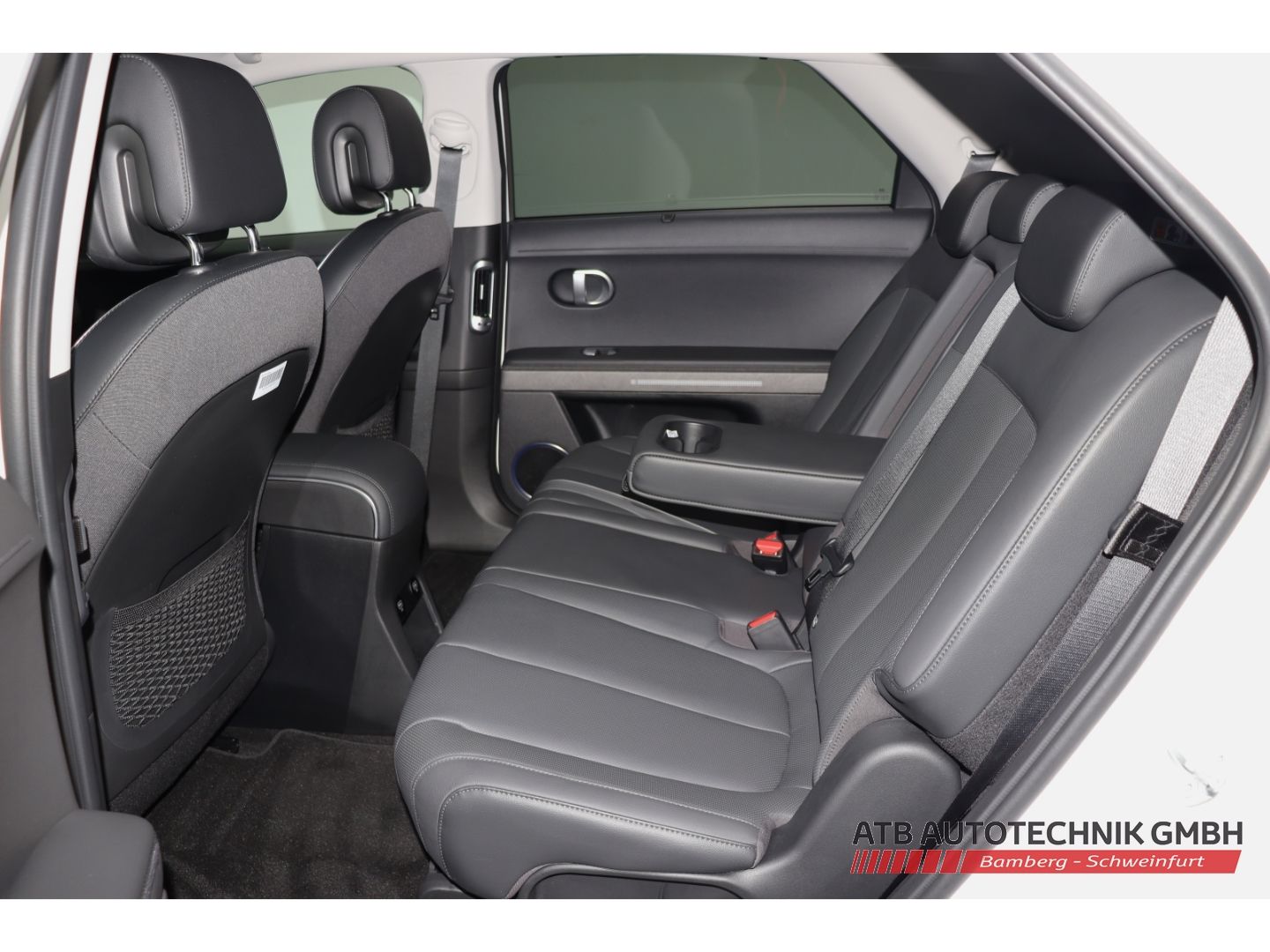 Fahrzeugabbildung Hyundai IONIQ 5 77,4 kWh UNIQ 98,8% SOH HUD Panorama Nav