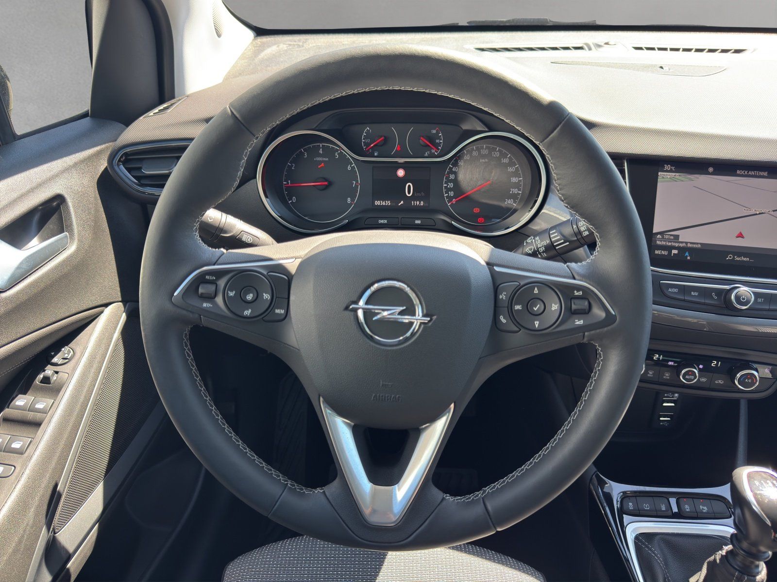 Fahrzeugabbildung Opel Crossland 1.2 Turbo Elegance LED/KAMERA/NAVI/GRA