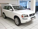 Volvo XC90 2,4 D4 Kinetic Geartronic 7 Sitzer  AHK - Volvo XC90 mit Diesel-Antrieb: 2.4