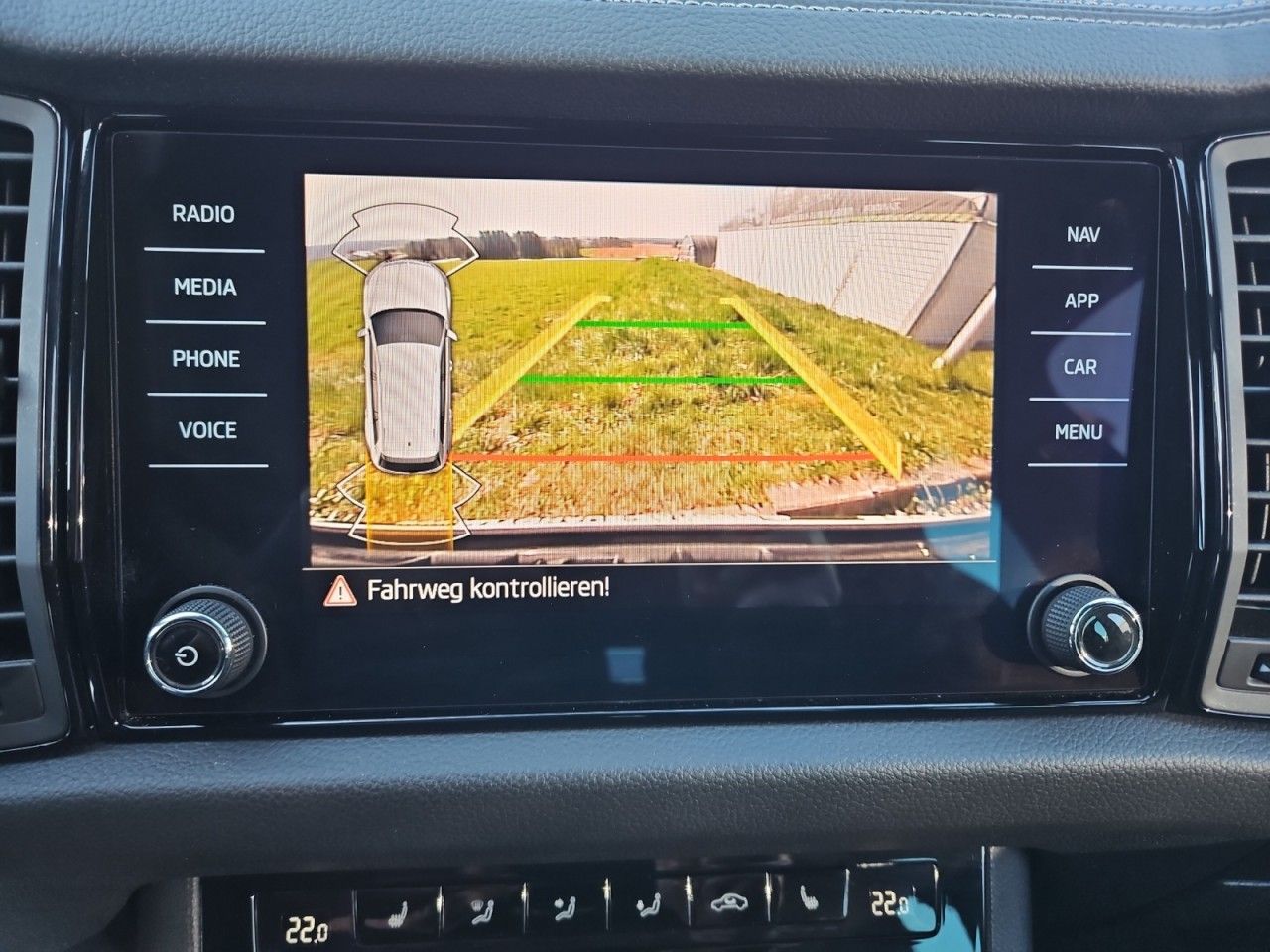 Fahrzeugabbildung SKODA Kodiaq Sportline DSG,4x4,AHK,Navi,Matrix,Canton
