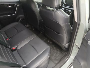 Toyota RAV 4 - 10