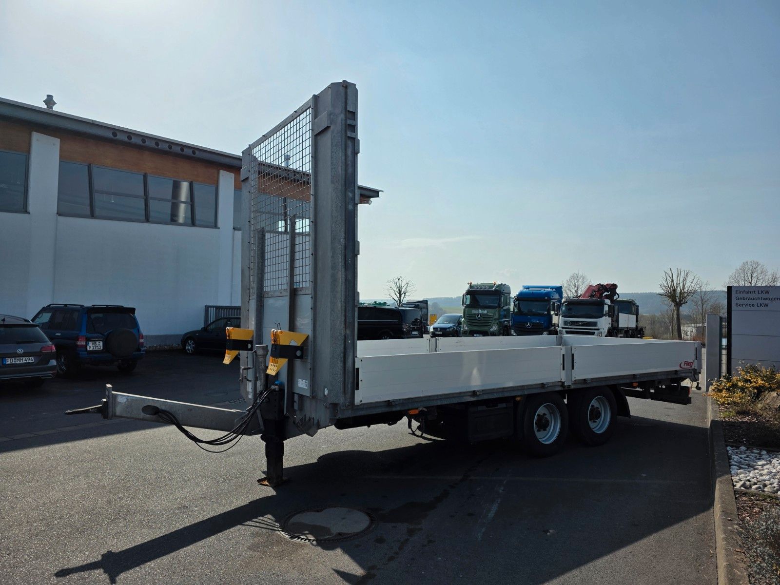 Fahrzeugabbildung Fliegl TPS 119 GFA-Achsen Auffahrrampen Knorr ABS