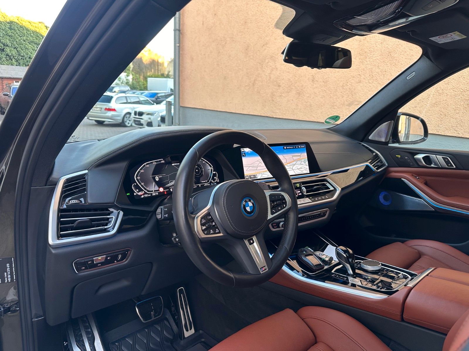 BMW X5 xDr45e M Sport PANO-SKY*B&W*AHK*Massag*Sitzkl imagem 2