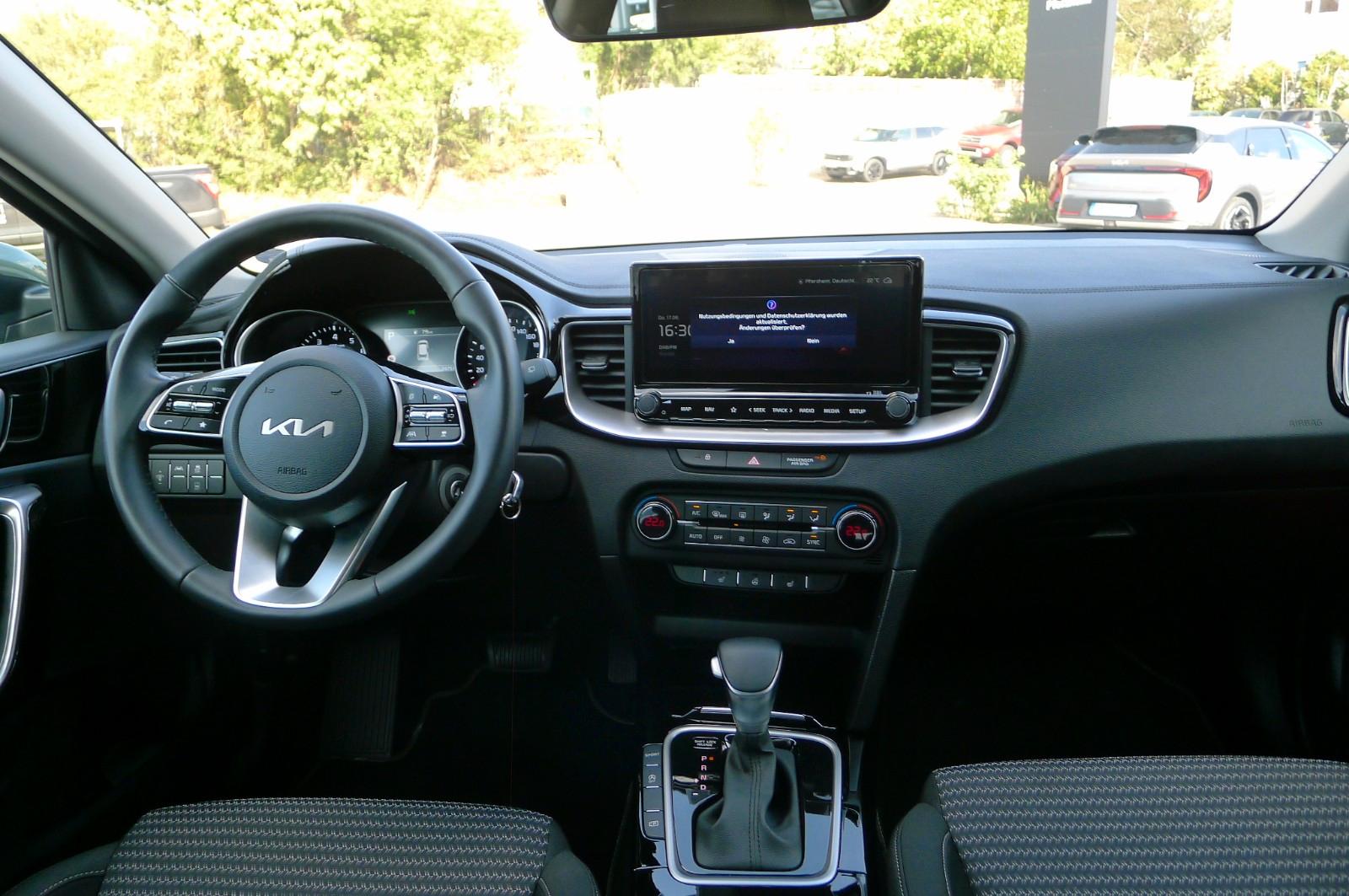 Kia Ceed SW 1.5 T-GDI 140 PS DCT Spirit/Navi/UVO