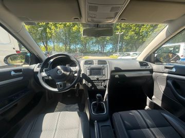 Volkswagen Golf - 10