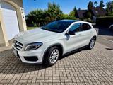 Mercedes-Benz GLA 180 AMG Line AMG Line - SUV & Geländewagen mit Unfallschaden