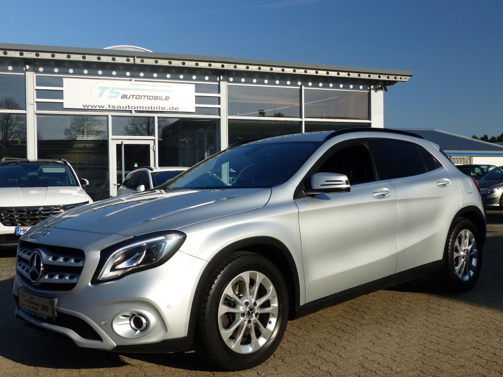 Mercedes-Benz GLA 250 4Matic Style Navi+Kamera+LED+Shzg+PDC+LM