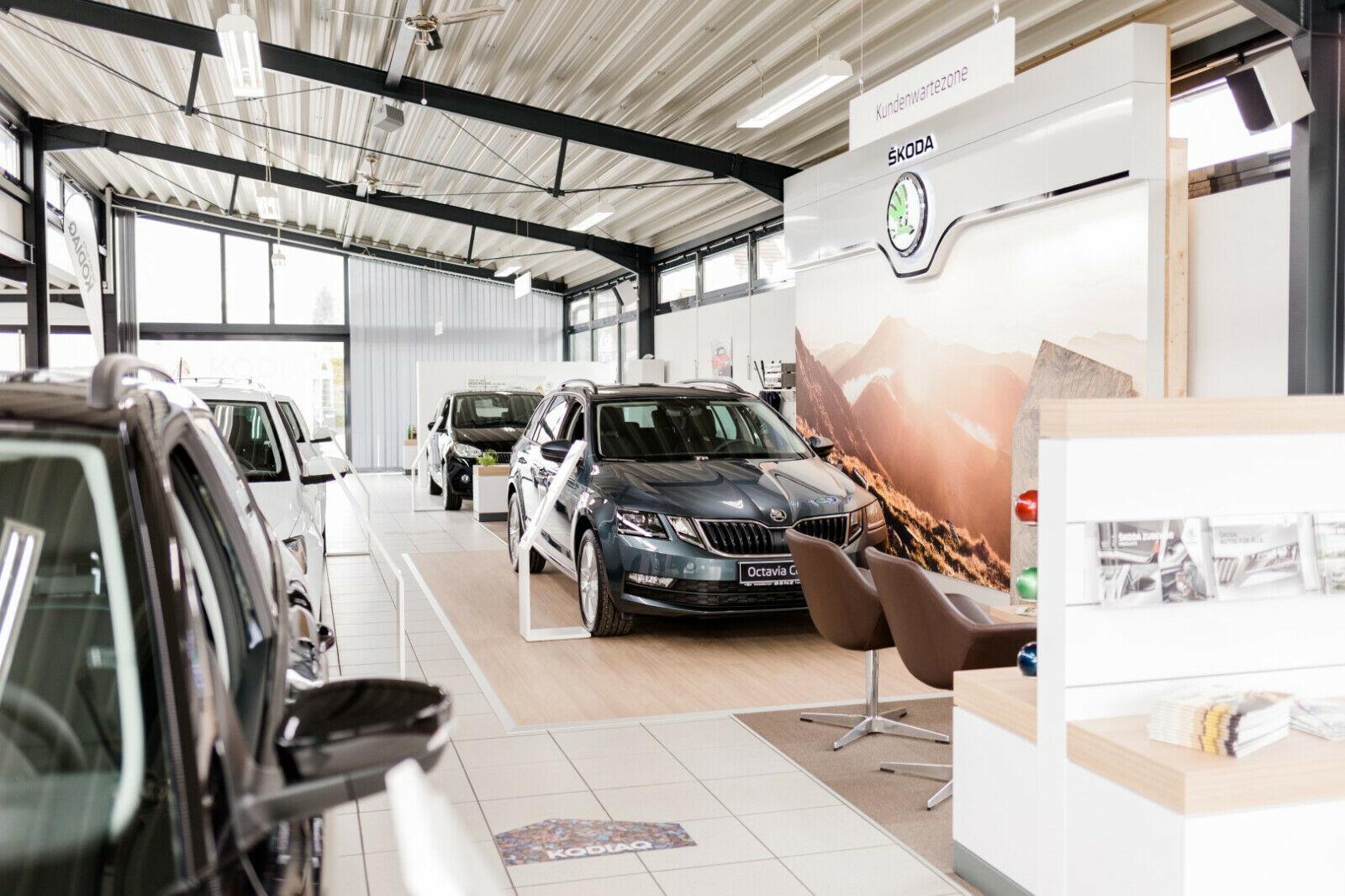 showroom-image-top