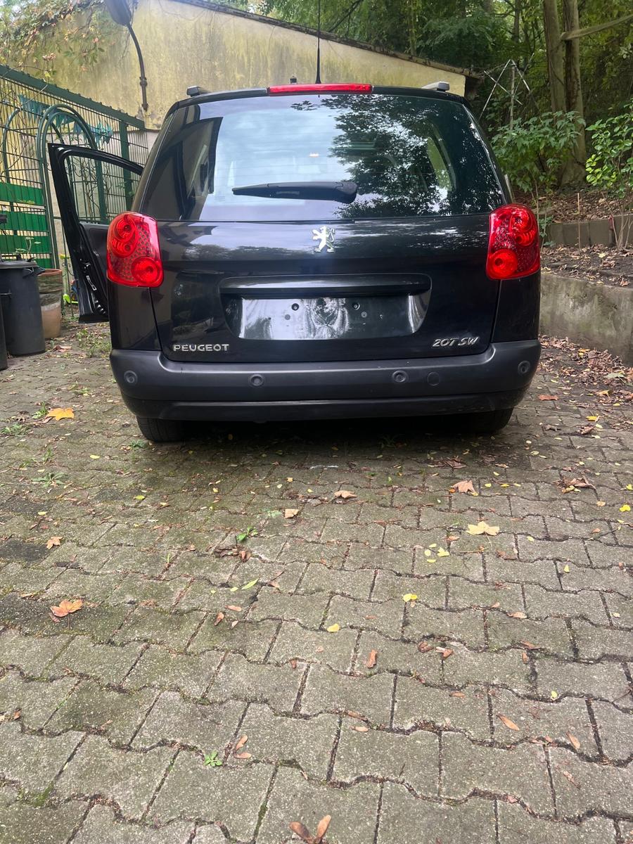 Peugeot 207 2011 — photo 8