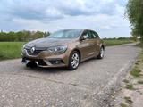 Renault Megane IV intens ENERGY TCE 100 - Renault Megane: Kleinwagen