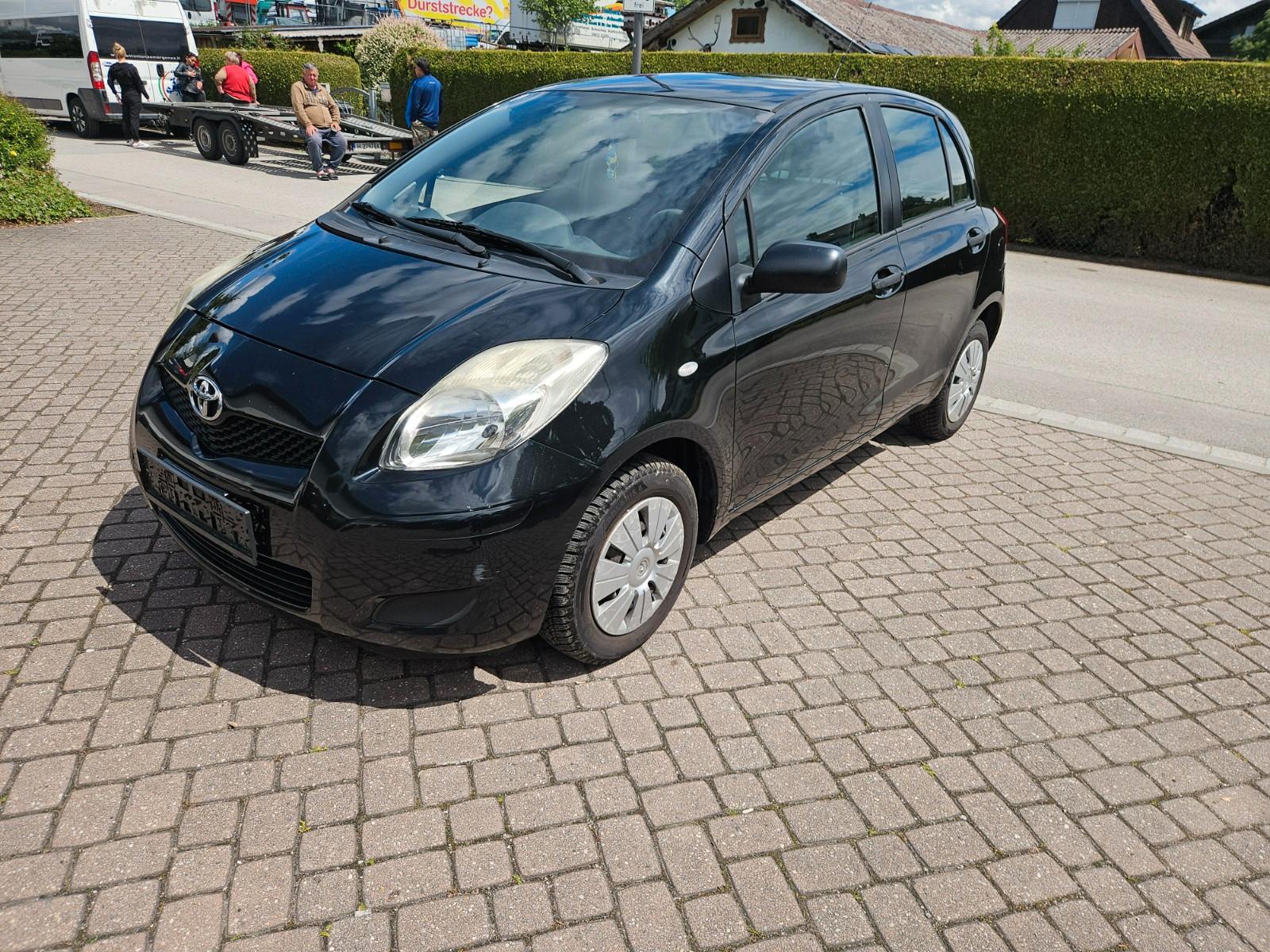 Toyota Yaris Cool Edition