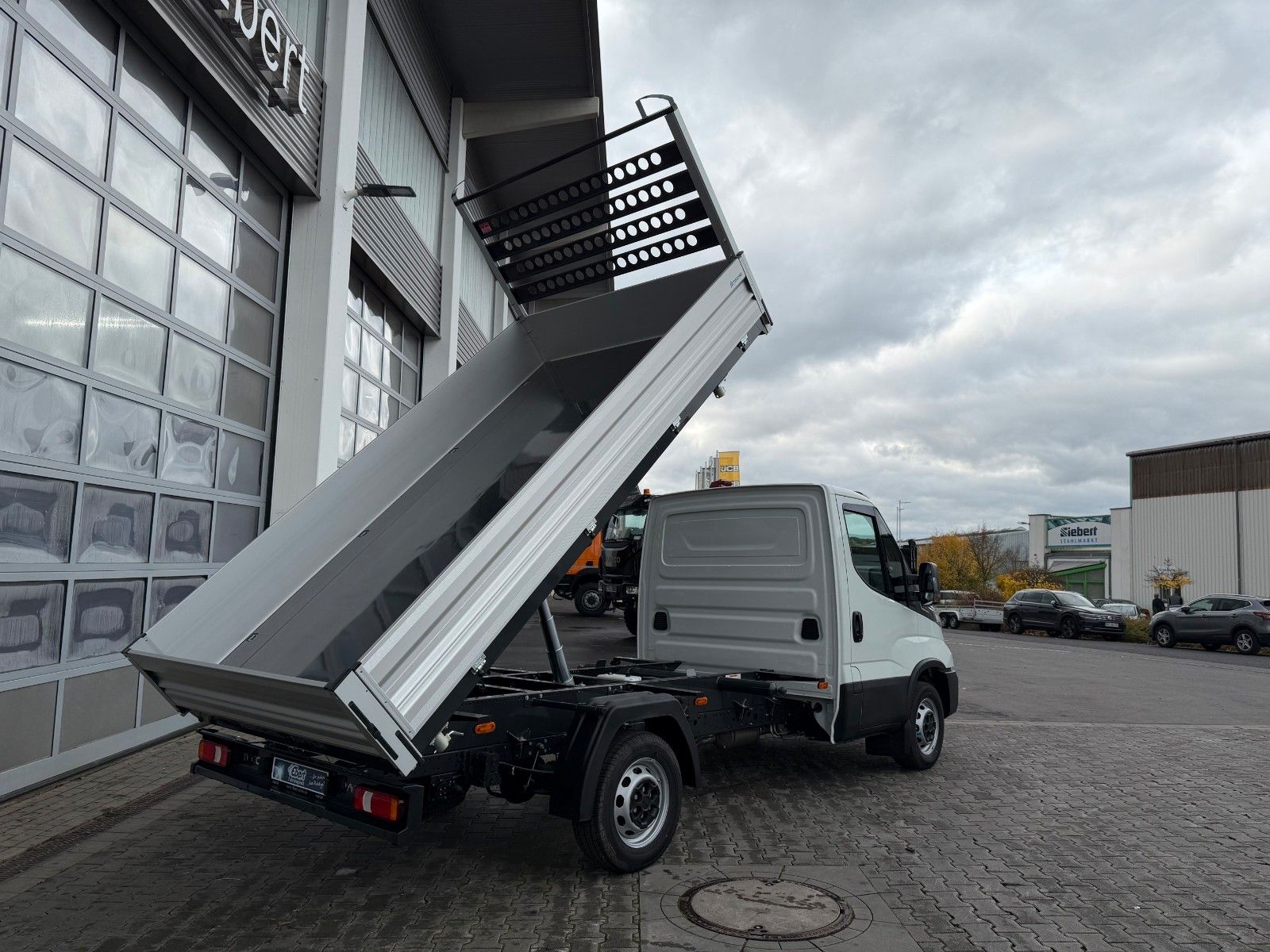 Fahrzeugabbildung Iveco Daily 35S14 A8*R3.450mm*Automatik*Kamera*2Sitze*