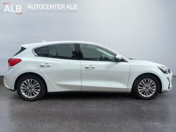 Ford Focus - 6