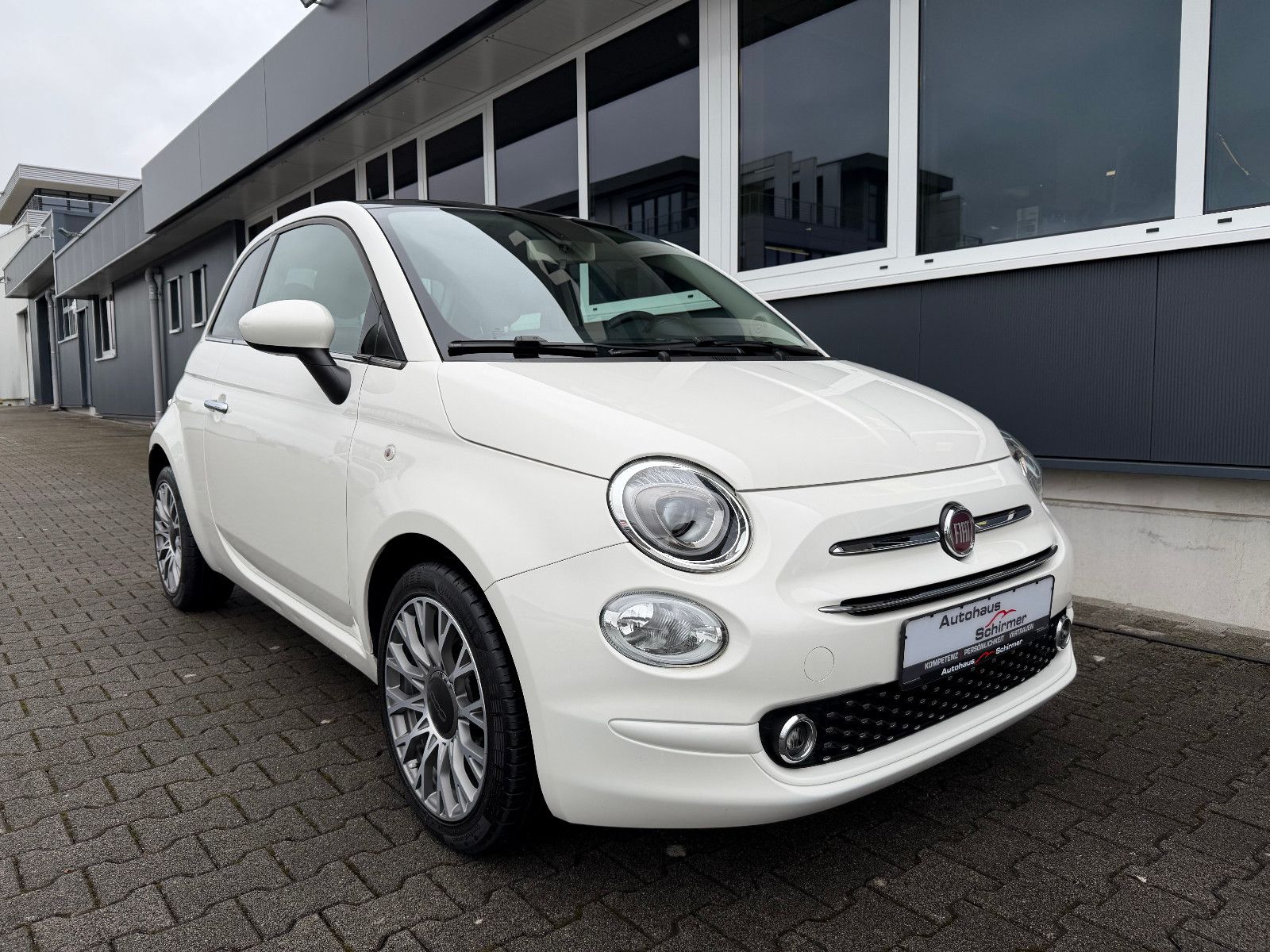 Fahrzeugabbildung Fiat 500 Lounge