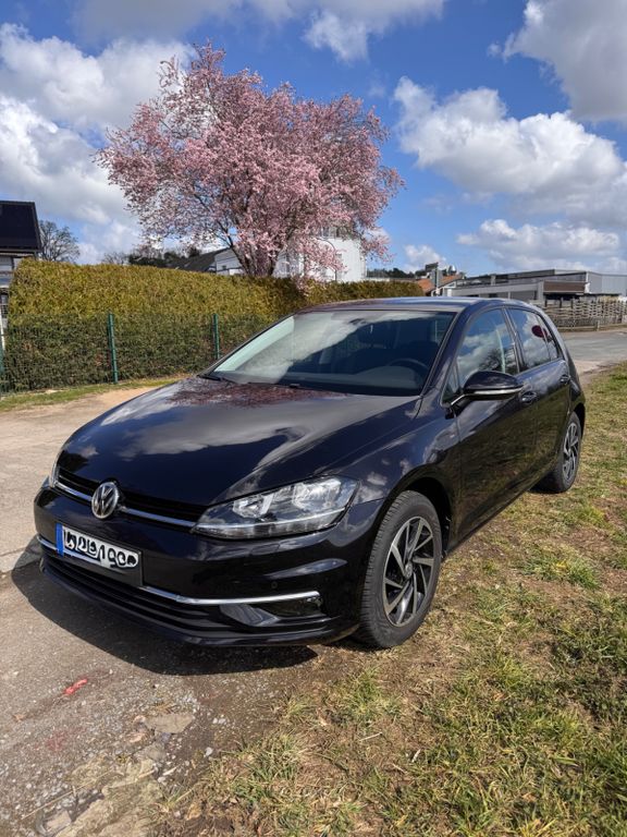 Image of Volkswagen Golf