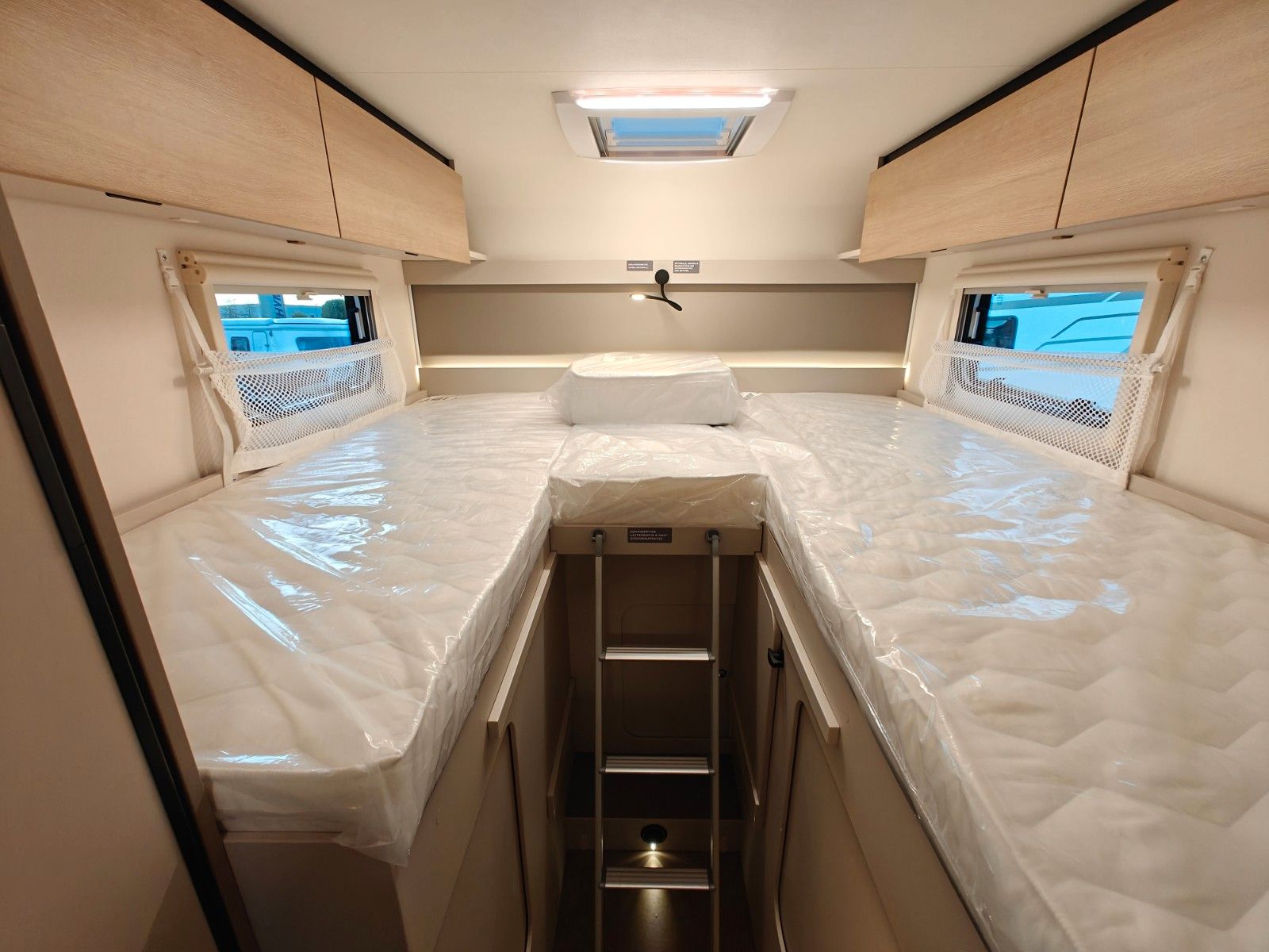 Fahrzeugabbildung LMC Tracer V 670 - Tracer Van Paket, 140PS, MJ2026 -