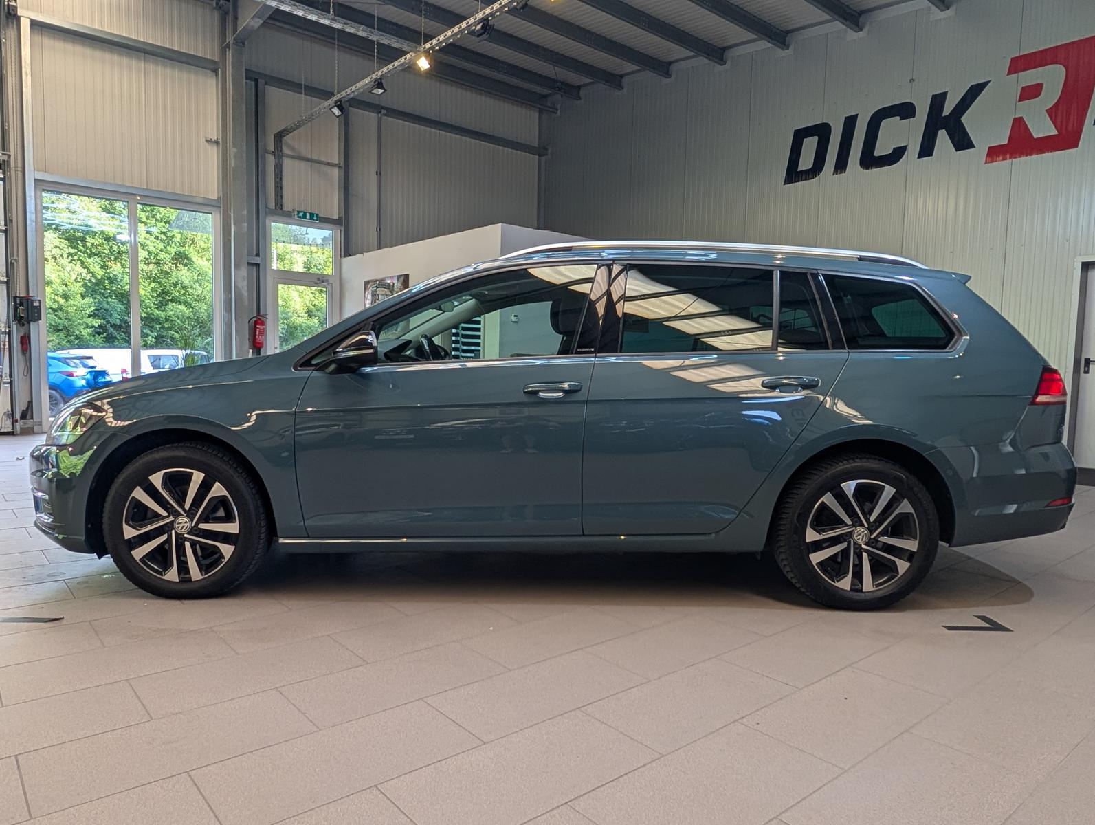 Volkswagen Golf 1.6 TDI Comfortline IQ.DRIVE Navi LED AHK