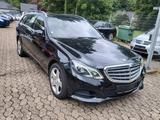 Mercedes-Benz E 300 BlueTec / Leder / Navi / Kamera / - Mercedes-Benz E 300 mit Diesel-Antrieb: Automatik