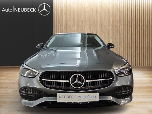 Mercedes-Benz C 300 d AVANTGARDE/Pano/AHK/Standheiz./HUD/Night imagem 3