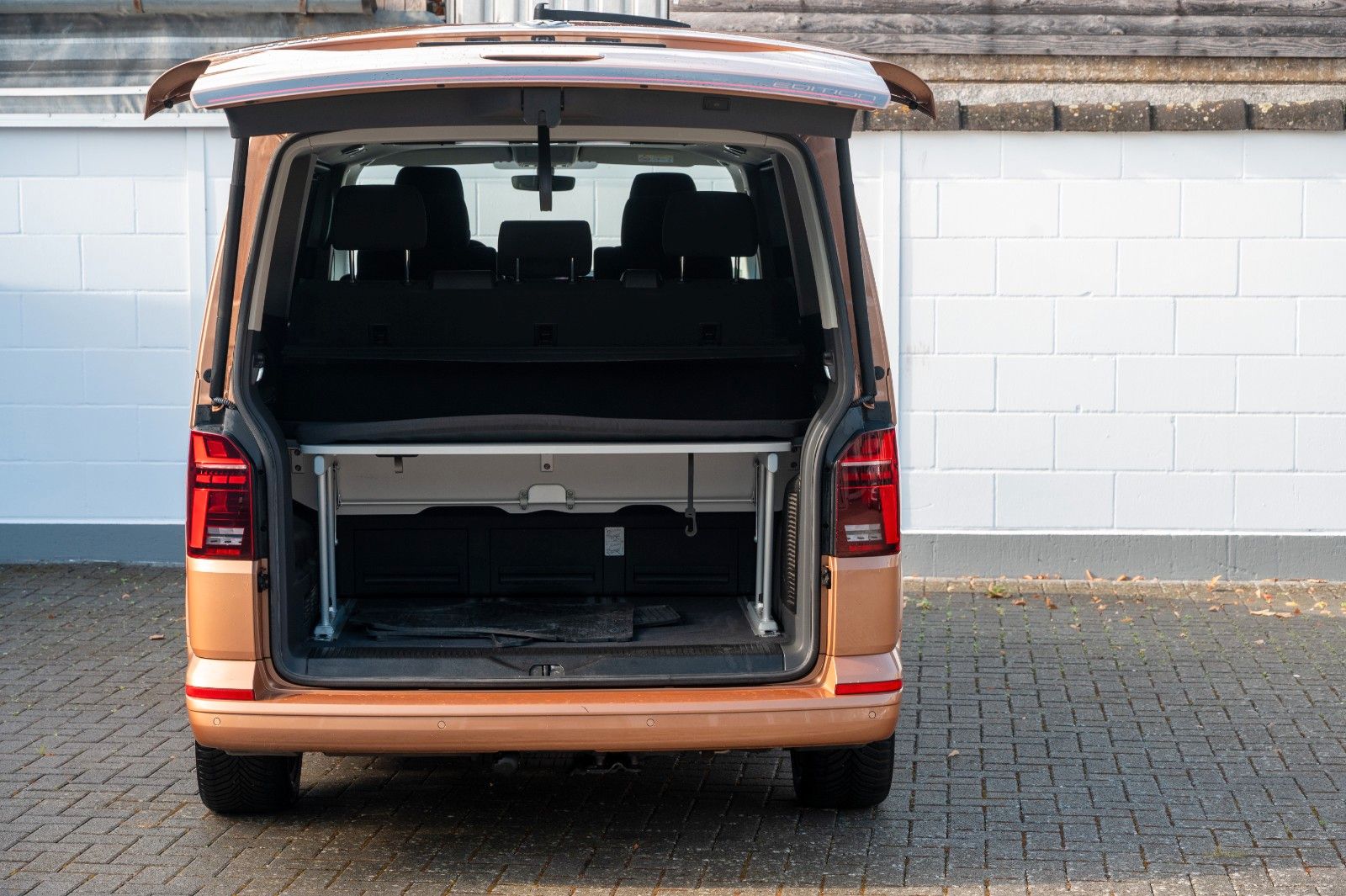Volkswagen T6 Multivan Edition 2.0 TDI foto 5