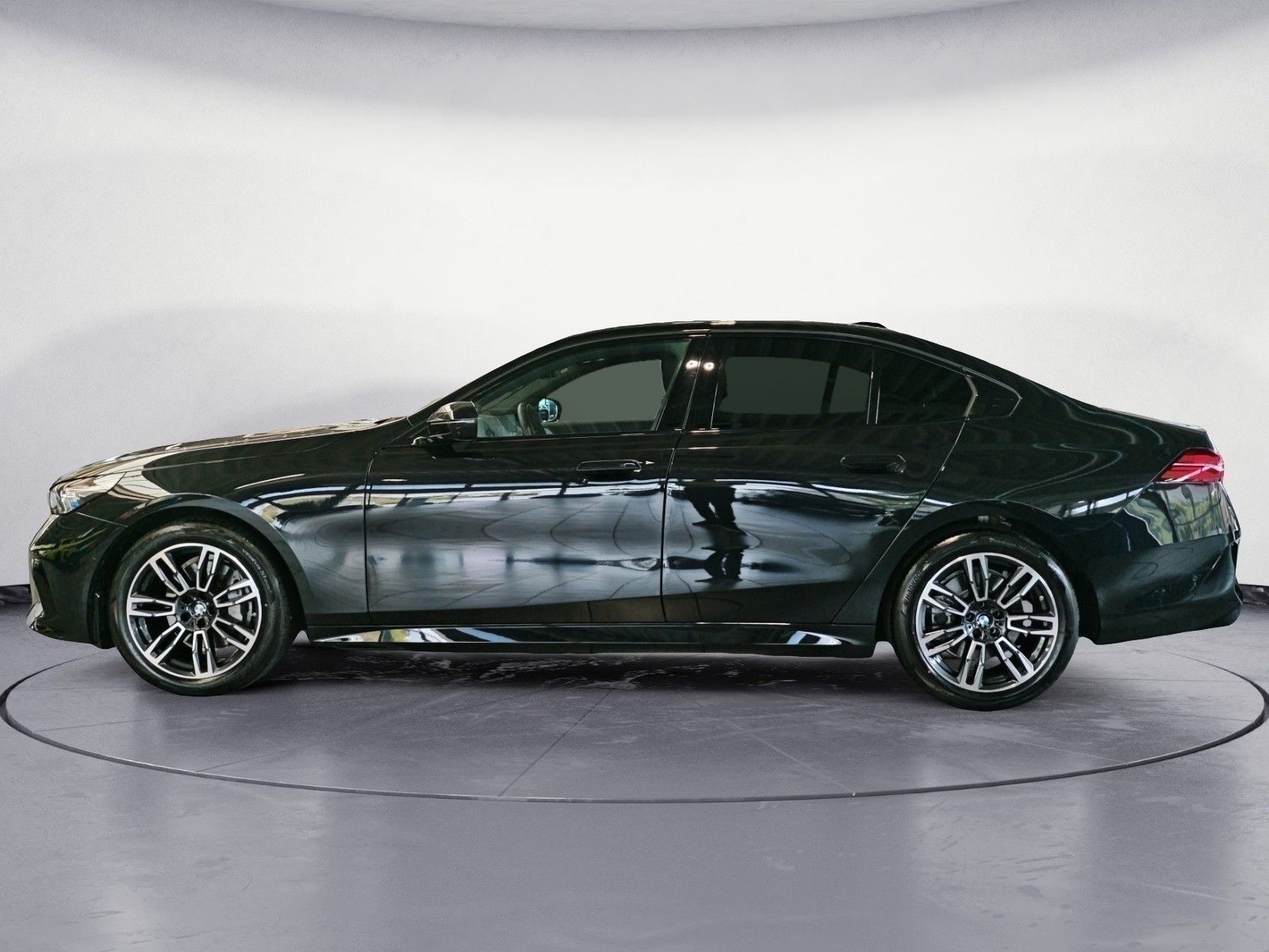 BMW 540d xDrive M Sport Standhzg. B&W AHK imagem 2