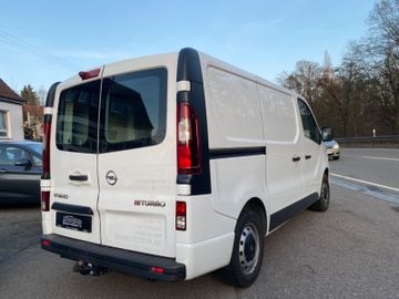 Opel Vivaro - 11