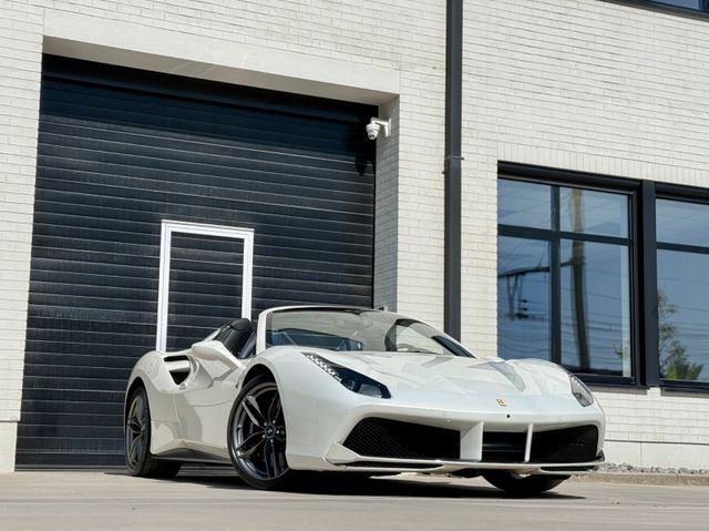 Ferrari 488 Spider Spider