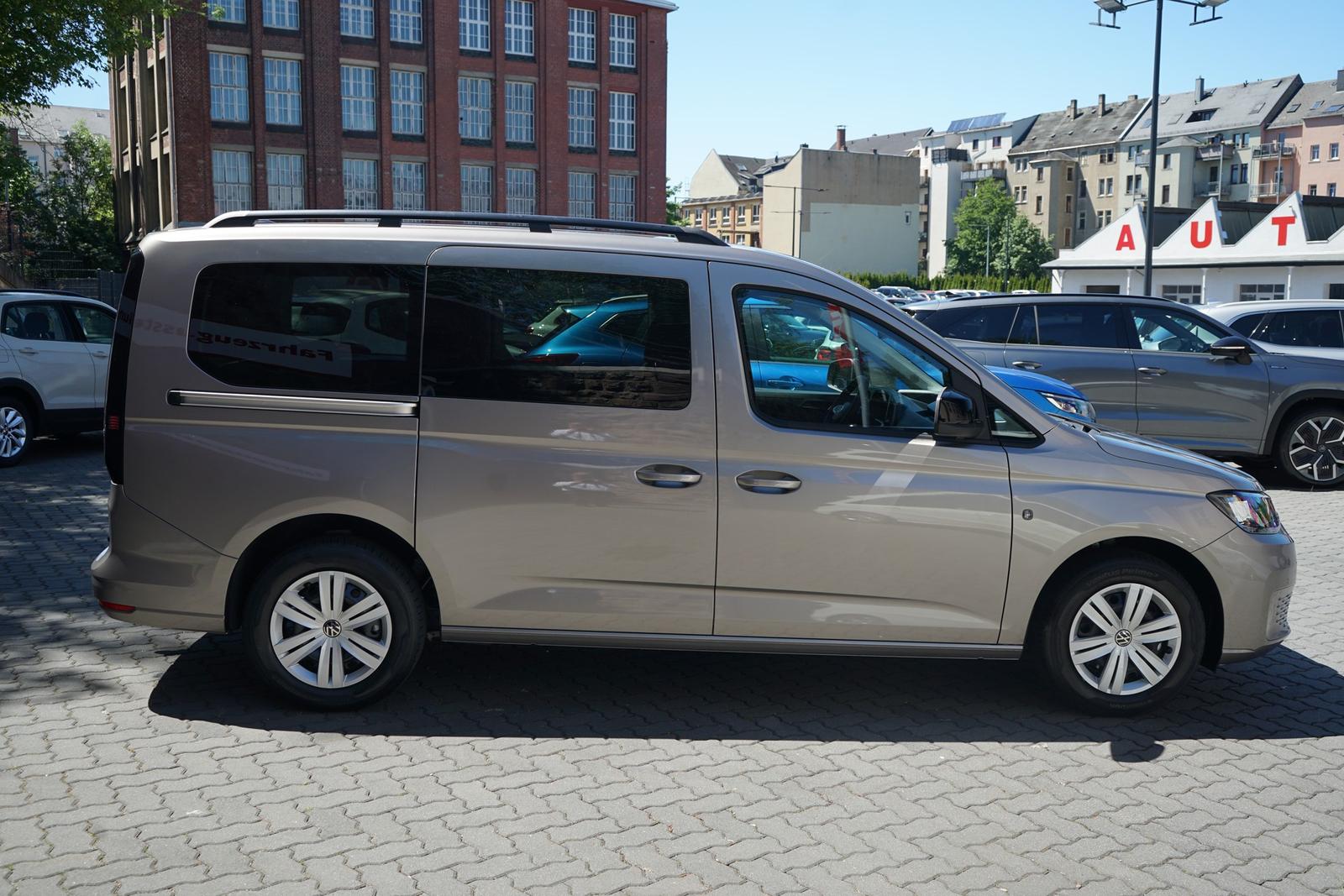 Volkswagen Caddy Maxi 1.5 TSI DSG Kamera 7-Sitzer AHK