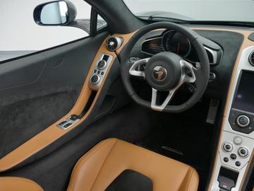 2013 Mclaren MP4-12C — миниатюра 11